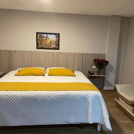 Terraza Dreams Hotel กีโต ภายนอก รูปภาพ