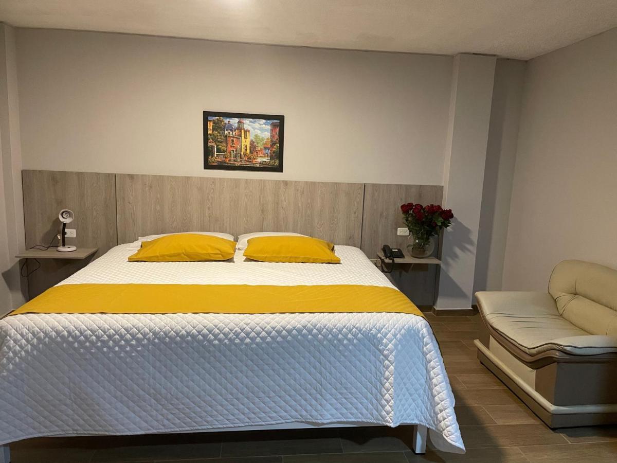 Terraza Dreams Hotel กีโต ภายนอก รูปภาพ